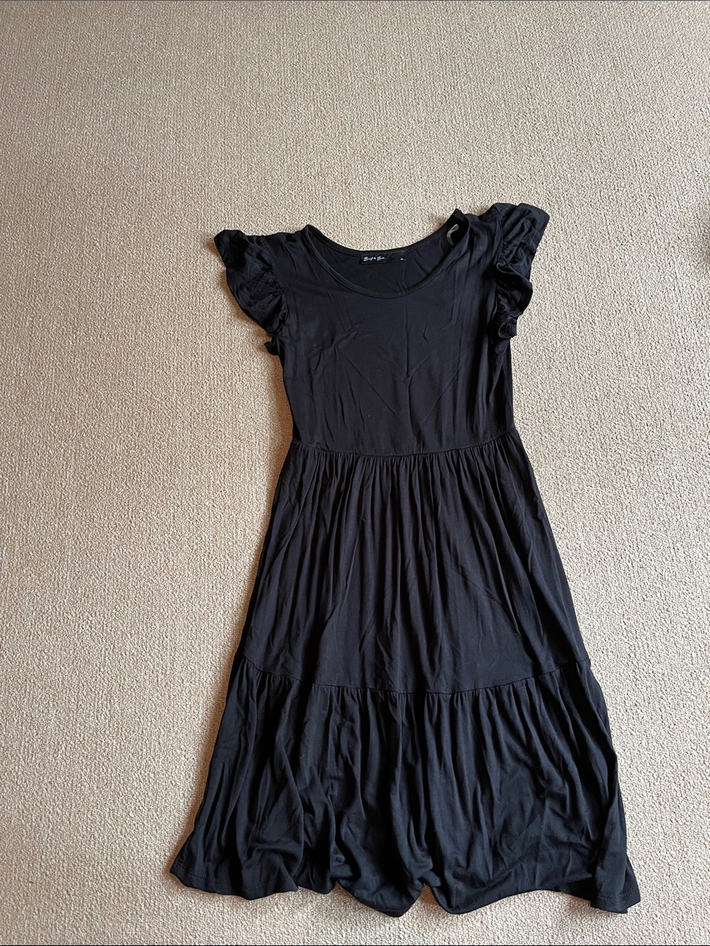 Women's Black Ruffle Sleeve Midi Dress